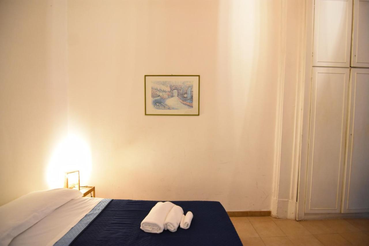Iside Apartment Napoli Esterno foto