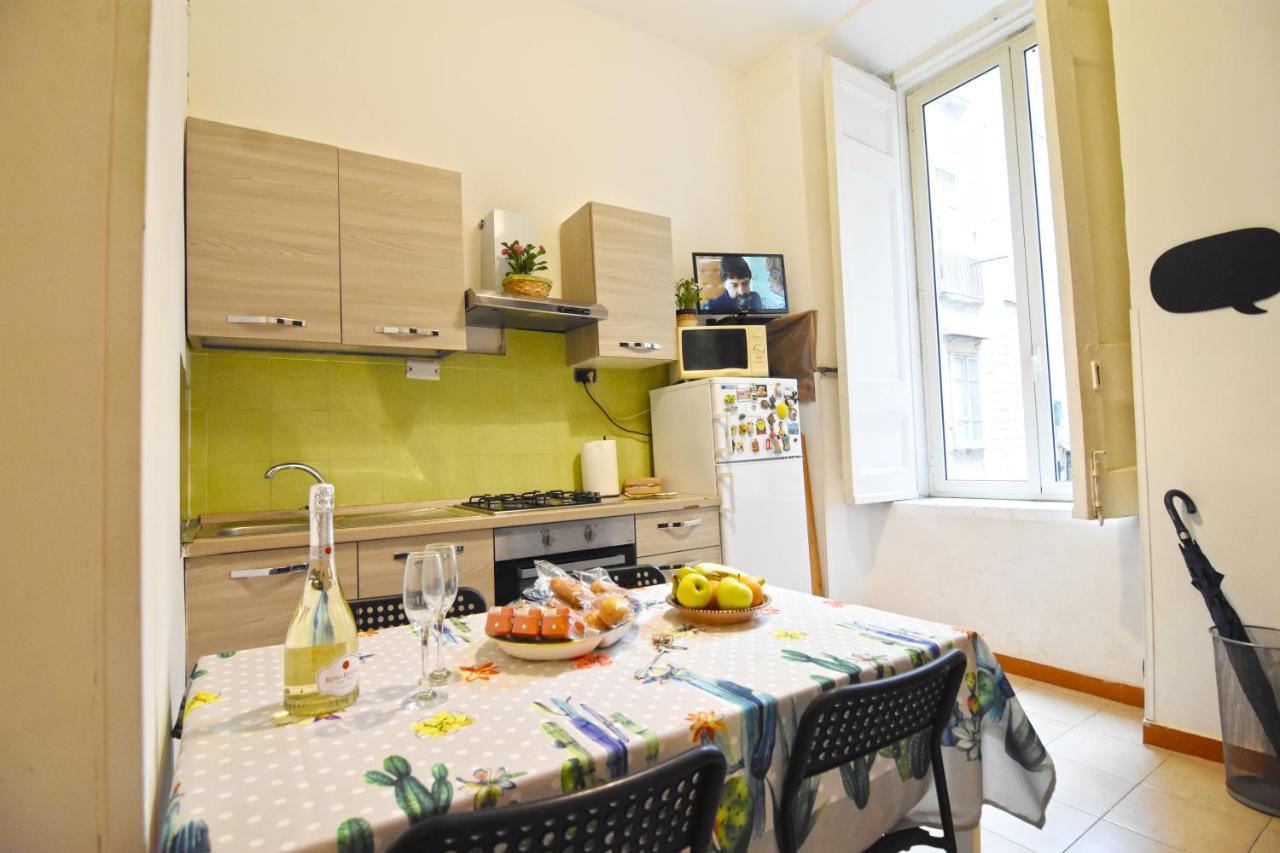 Iside Apartment Napoli Esterno foto