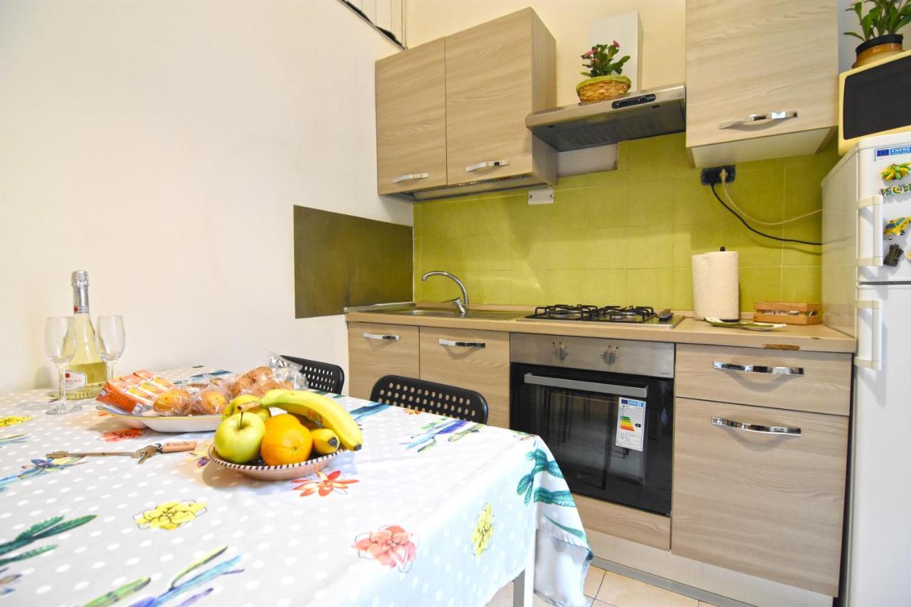 Iside Apartment Napoli Esterno foto