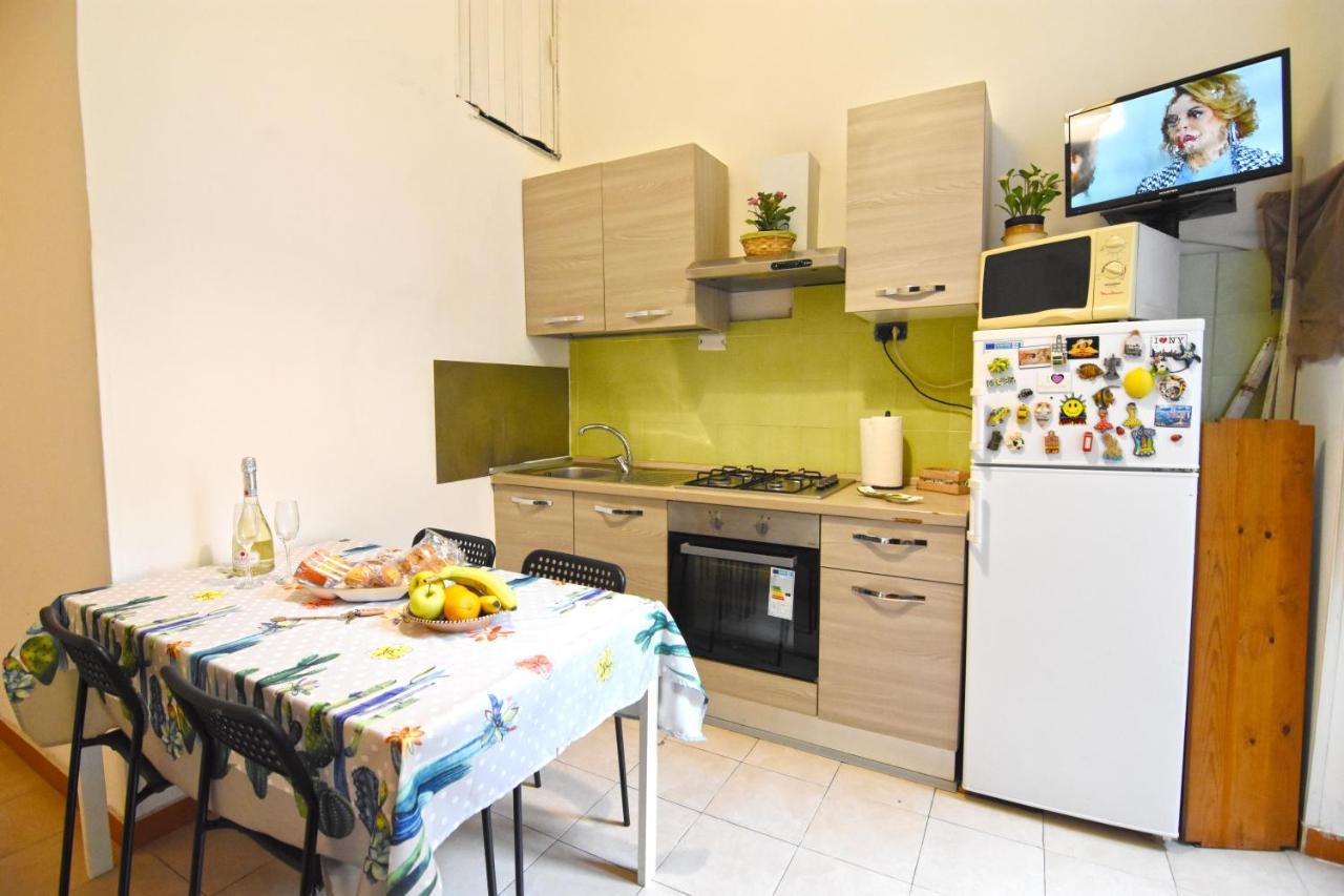 Iside Apartment Napoli Esterno foto